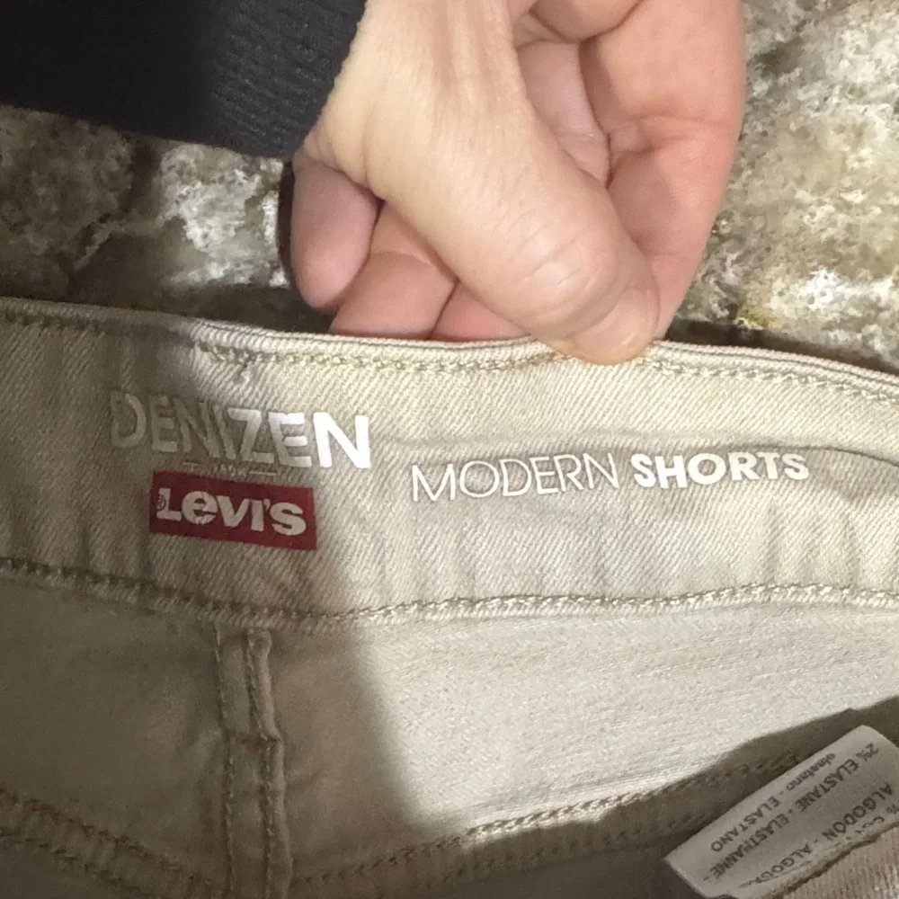 Denizen from Levi's Beige Jean Shorts / H112